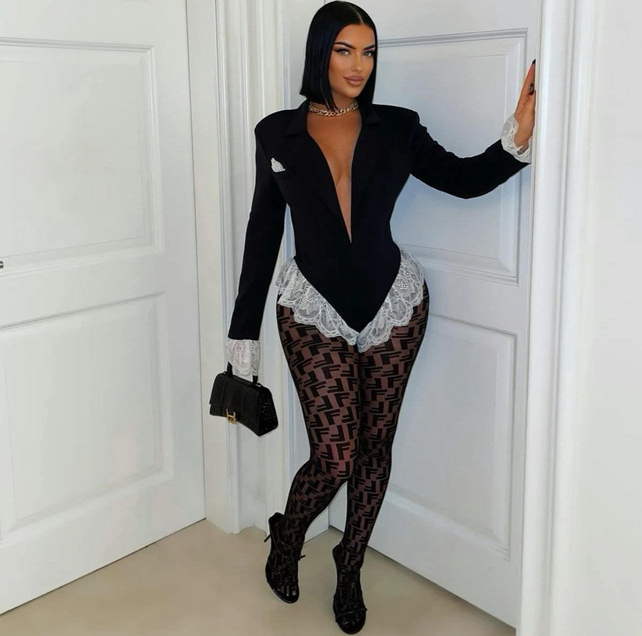 Helinki V sleek romper