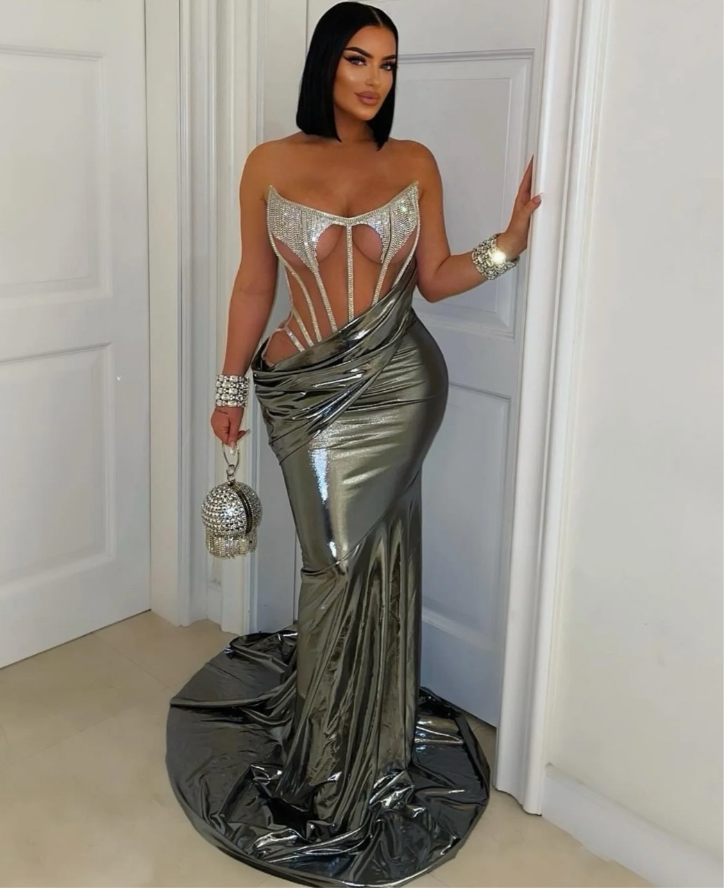 Yuvillai edged diamond corset chromatic gown