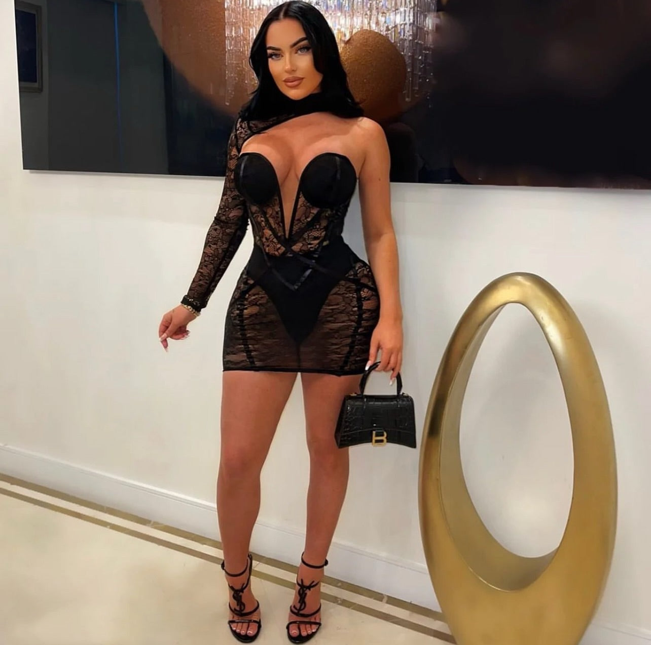 Viseveche aligned lace mini dress